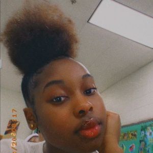 Meet your Posher, Amani